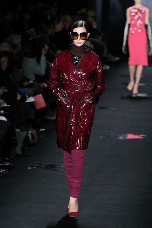 8 diane von furstenberg fall 2012 fashion week red