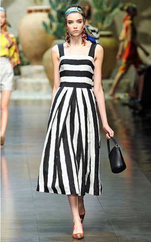 Haljina na pruge Dolce Gabbana